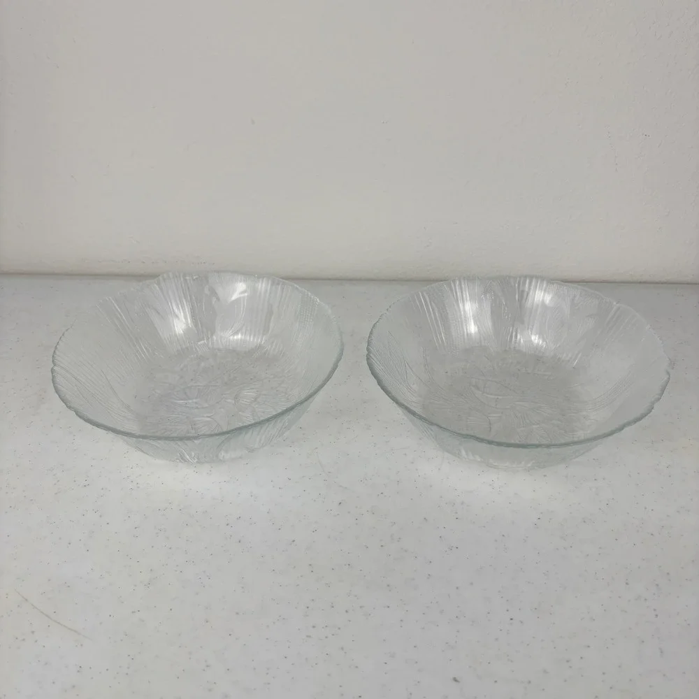 Set of 2  France‎ Canterbury Crocus Clear Glass Bowls Textured Floral Scalloped